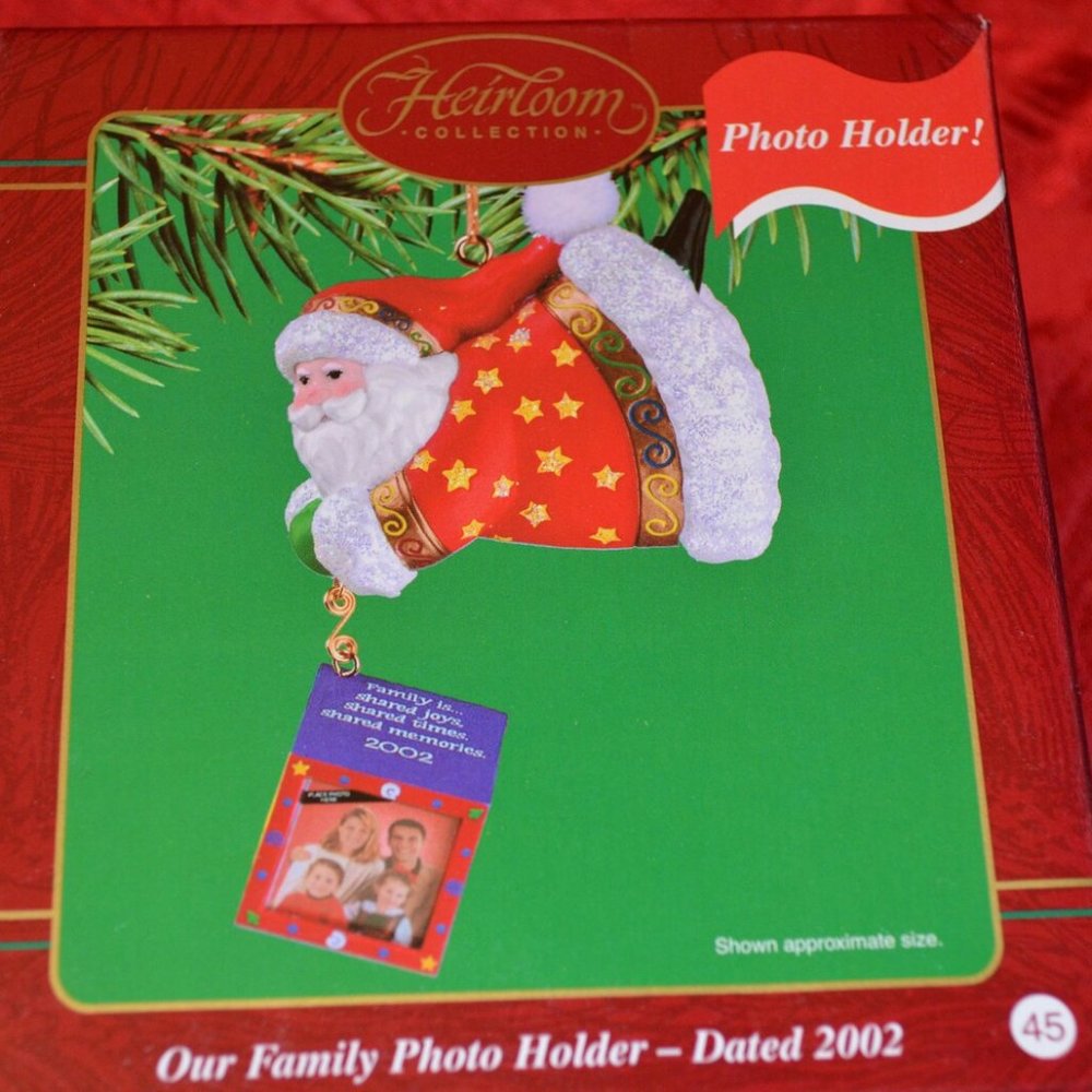 Vintage Heirloom Collection Christmas Tree Ornament Our Family 2002
